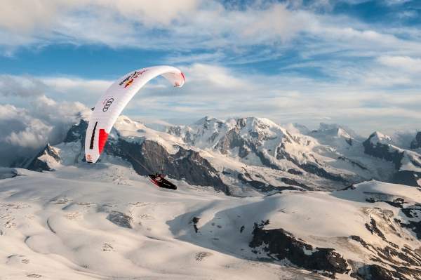 Flying in the Red Bull X-Alps Flying in the Red Bull X-Alps