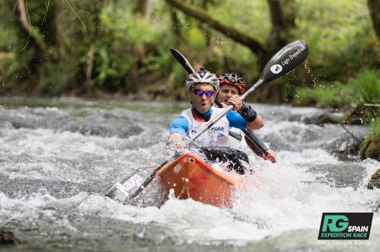 Kayaking at Raid Gallaecia